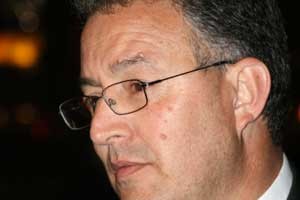 Aboutaleb leest eigen vertaling gedichten voor